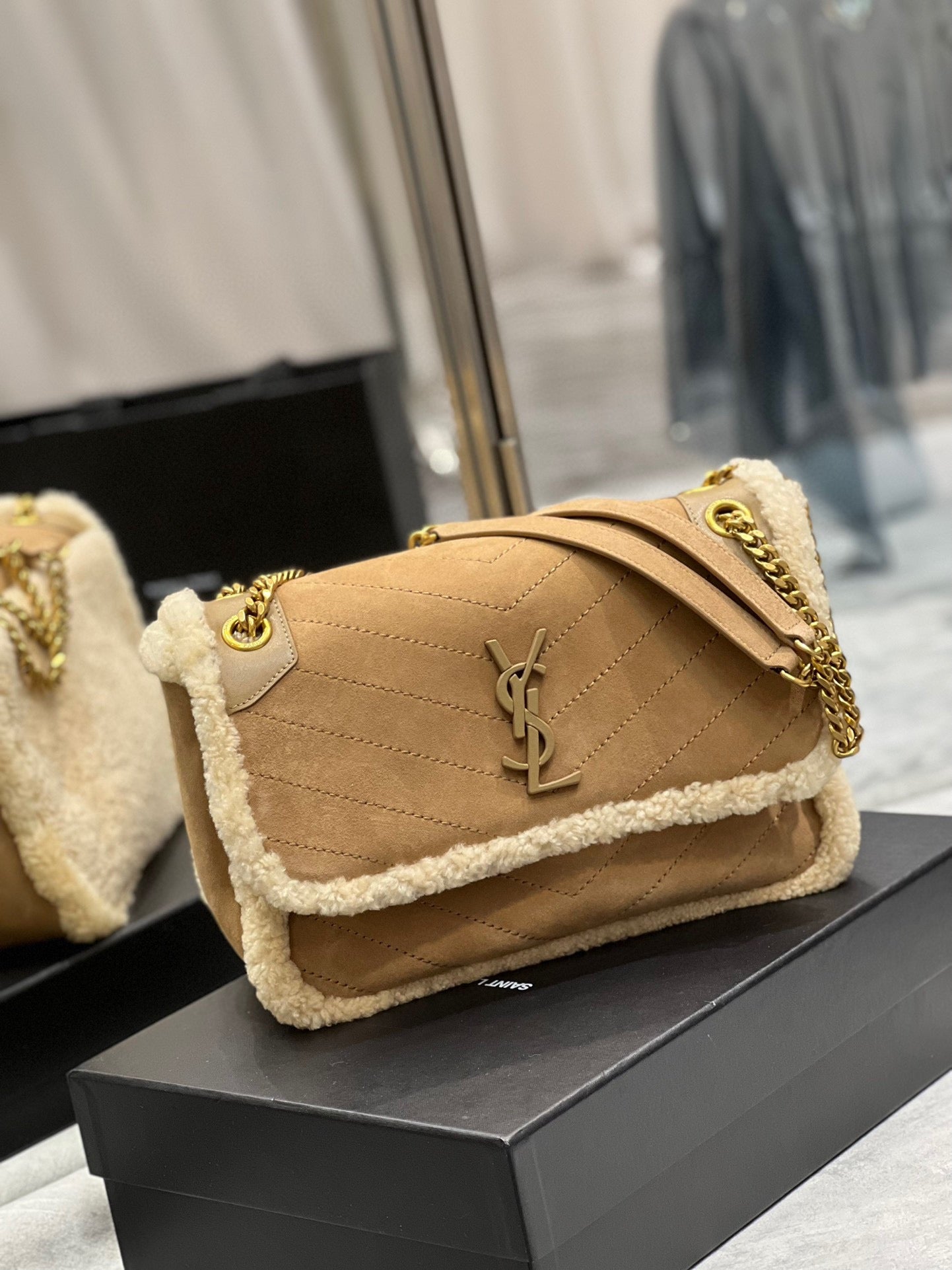 Saint Laurent Niki Medium Shoulder Bag in Suede and Shearling - Tan