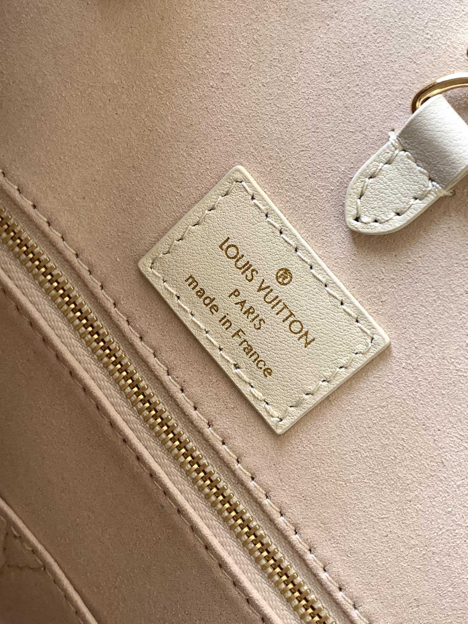 Louis Vuitton Women's OnTheGo MM Monogram Empreinte Leather Tote Bag - Cream/Pink