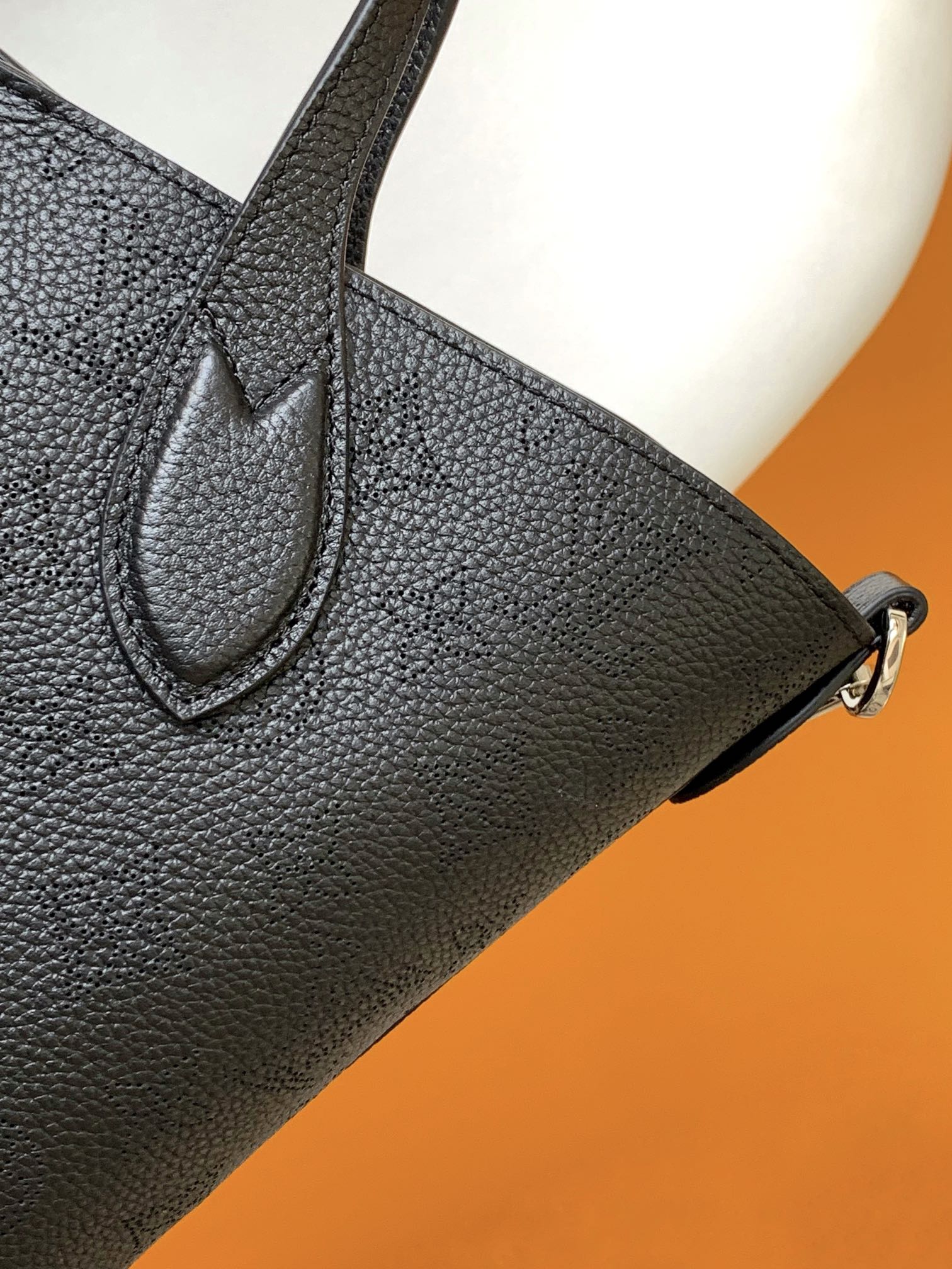 Louis Vuitton Carmel Hobo Bag Mahina Calf Leather Black