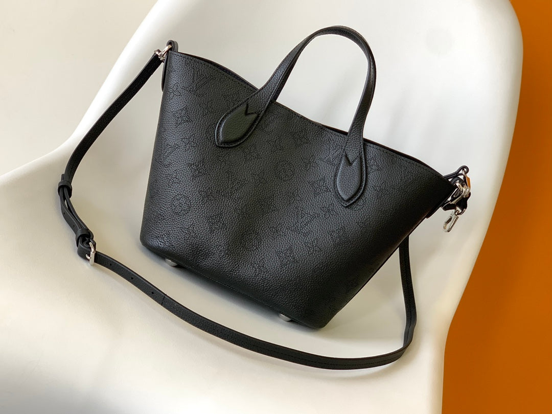 Louis Vuitton Carmel Hobo Bag Mahina Calf Leather Black