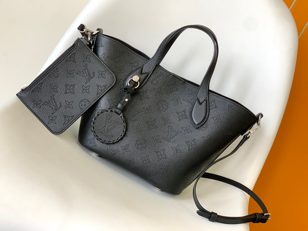 Louis Vuitton Carmel Hobo Bag Mahina Calf Leather Black