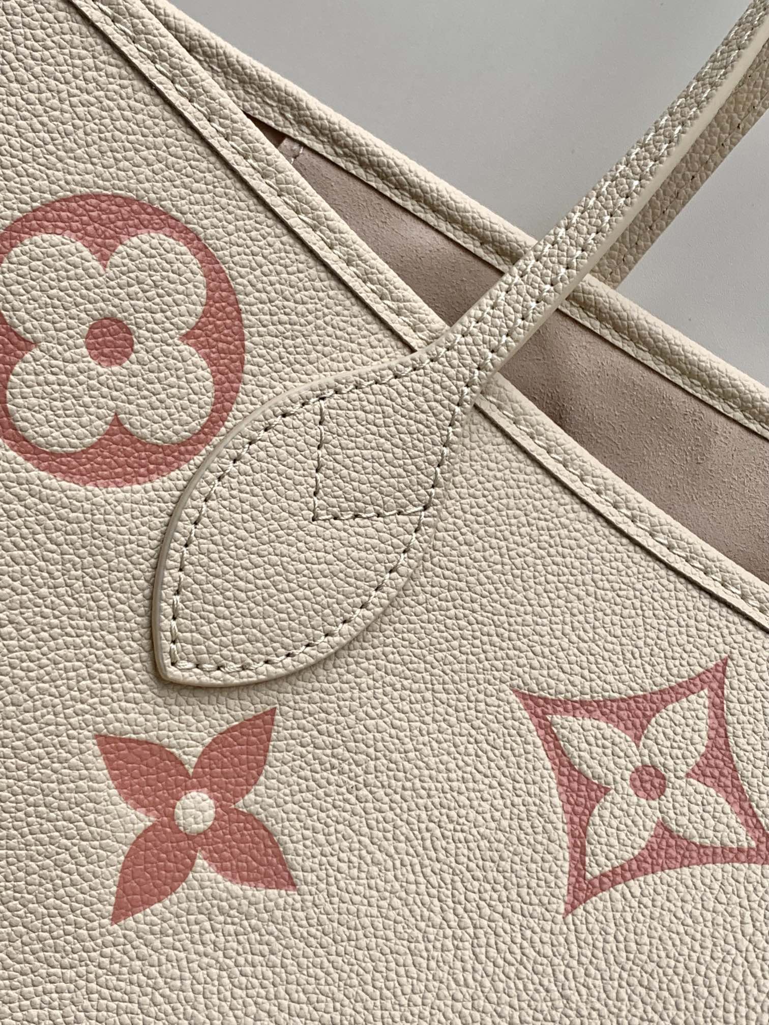 Louis Vuitton Neverfull MM Monogram Empreinte Leather Tote Bag - Beige/Pink
