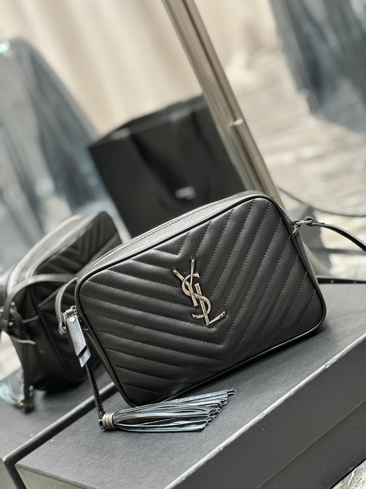 Saint Laurent Lou Camera Bag in Quilted Leather - Black