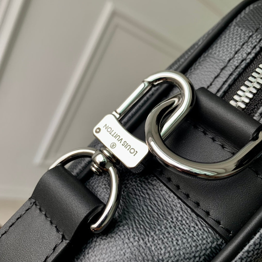 Louis Vuitton Porte-Documents Voyage PM Damier Cobalt Men's Briefcase