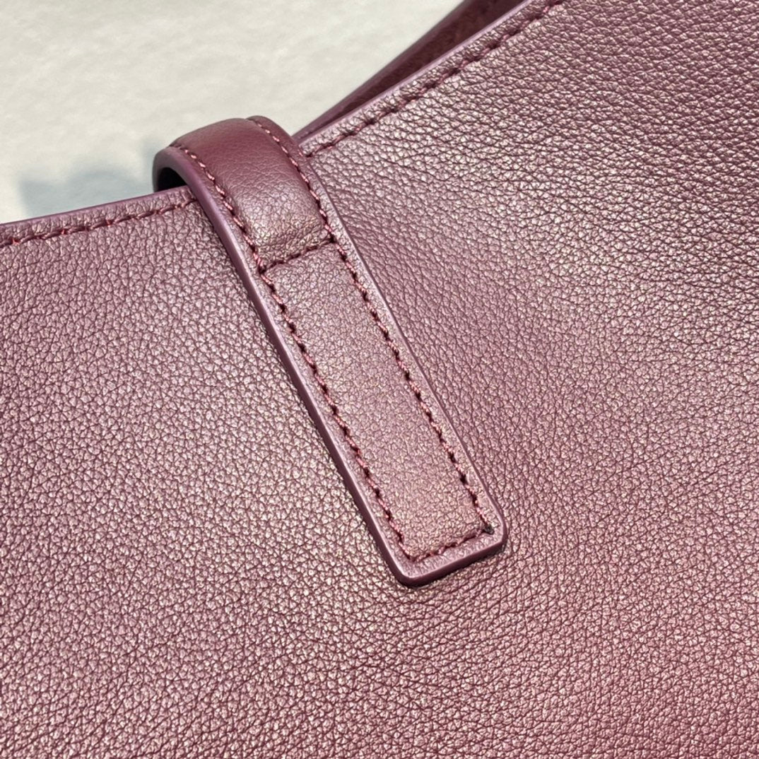 Saint Laurent Small 5 à 7 Hobo Bag in Burgundy Smooth Leather