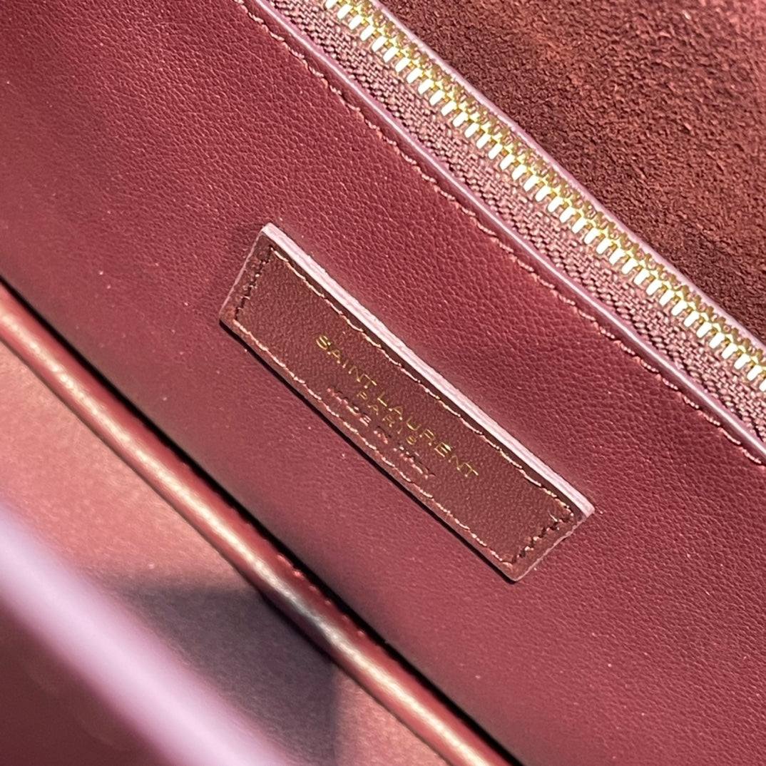 Saint Laurent Small 5 à 7 Hobo Bag in Burgundy Smooth Leather