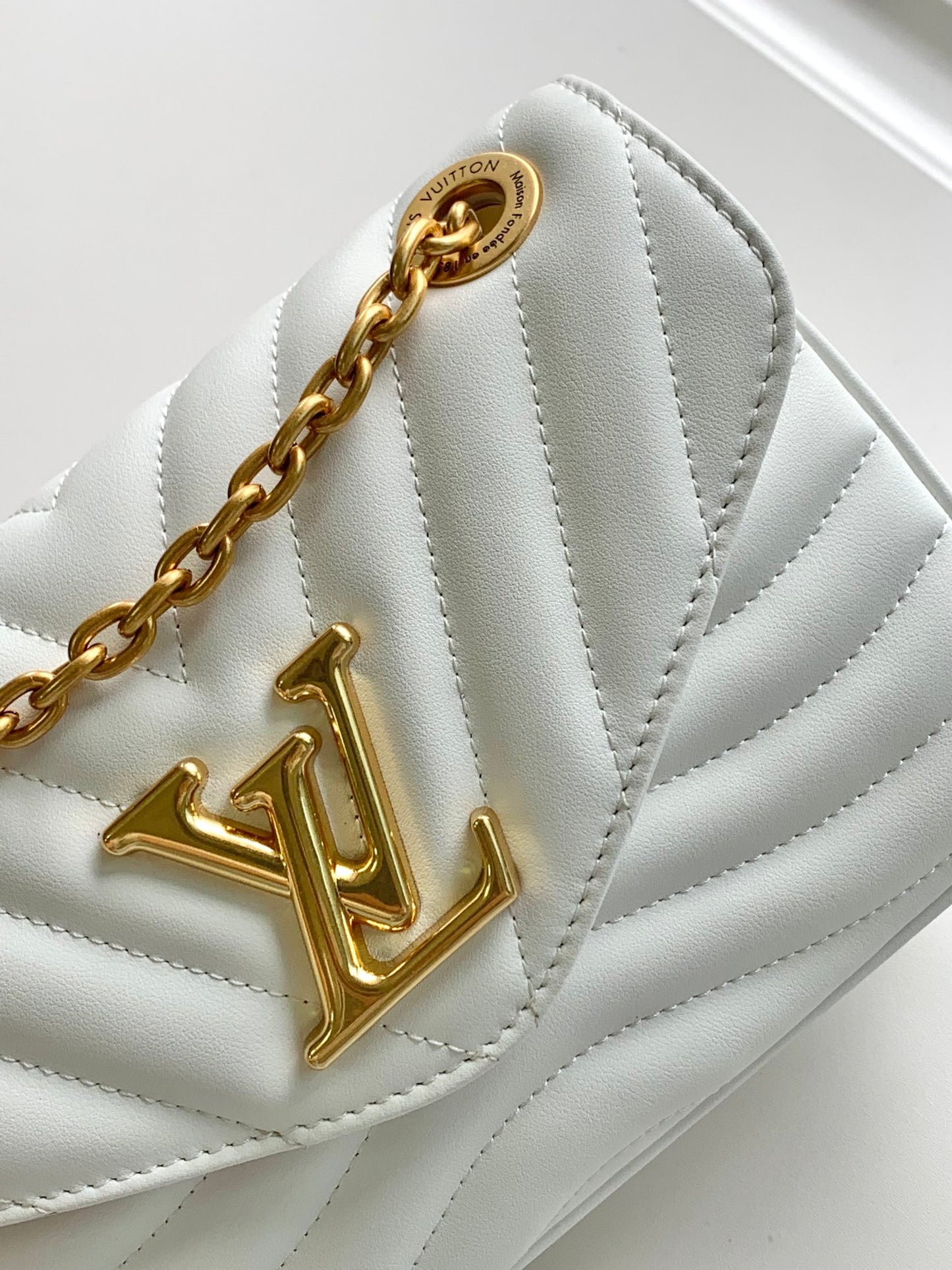 Louis Vuitton New Wave Chain Bag PM - White Quilted Calf Leather