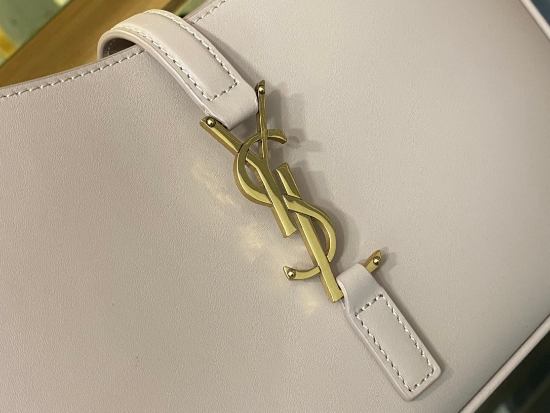 Saint Laurent LE 5 À 7 Hobo Bag in Smooth Leather - Pale Pink