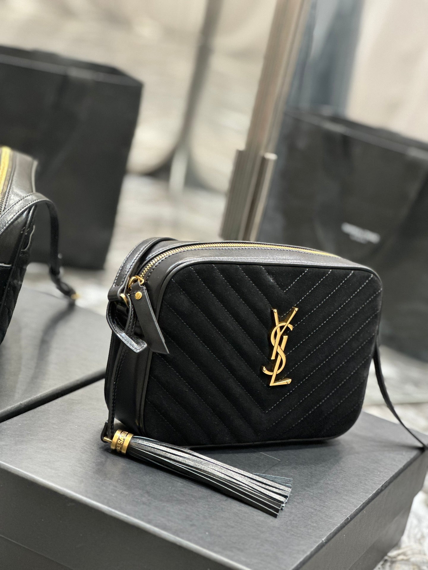 Saint Laurent Lou Medium Camera Bag in Quilted Leather - Black Gold