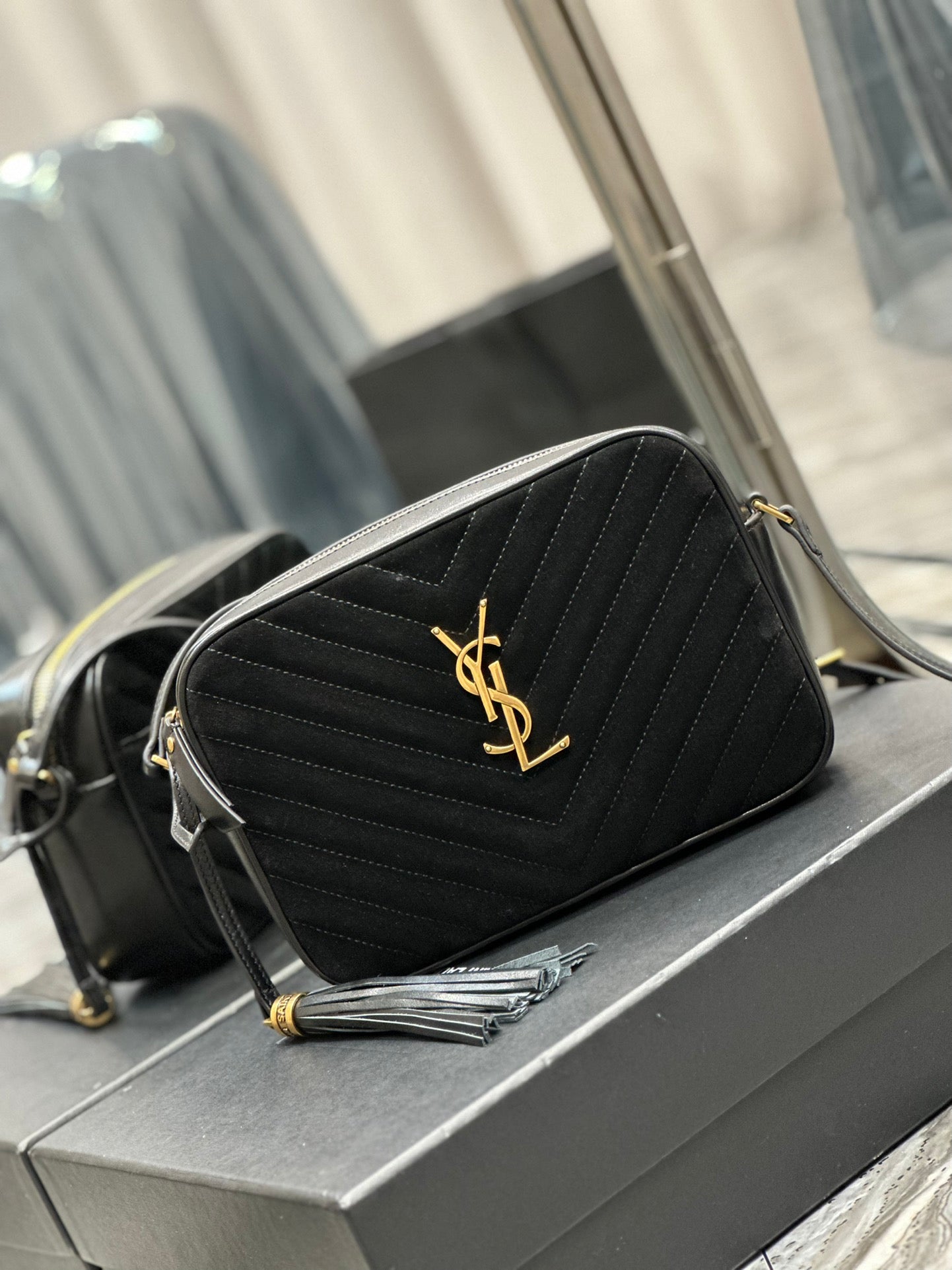 Saint Laurent Lou Medium Camera Bag in Quilted Leather - Black Gold
