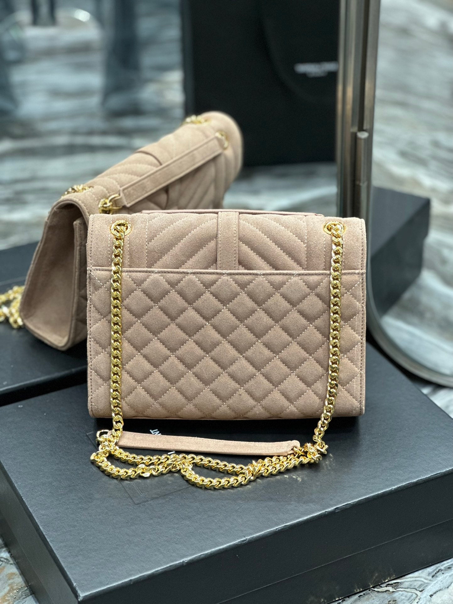 Saint Laurent Medium Envelope Bag in Quilted Grain de Poudre Embossed Leather - Beige