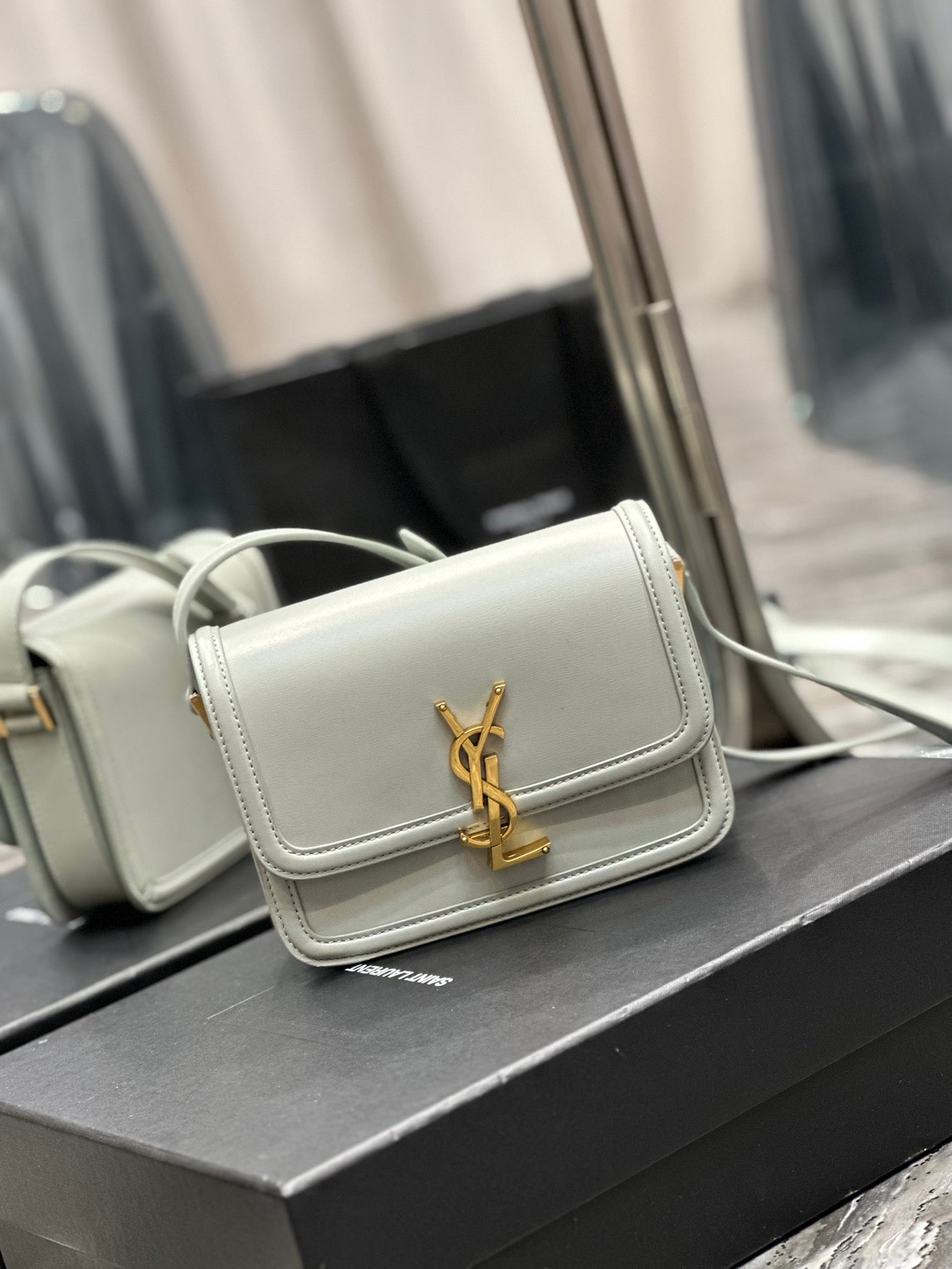 Saint Laurent Solferino Small Shoulder Bag in Box Saint Laurent Leather - Off-White