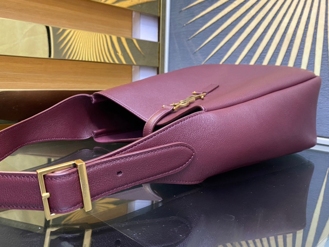 Saint Laurent Le 5 à 7 Small Hobo Bag in Burgundy Leather with Gold Logo
