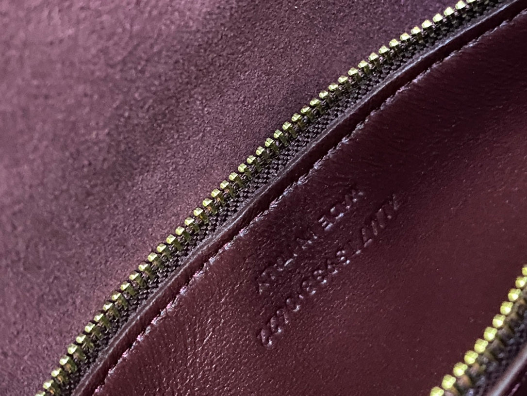 Saint Laurent Le 5 à 7 Small Hobo Bag in Burgundy Leather with Gold Logo