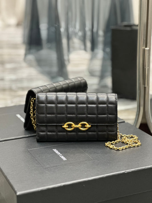 Quilted Leather Shoulder Bag with Gold Chain Strap - Black
