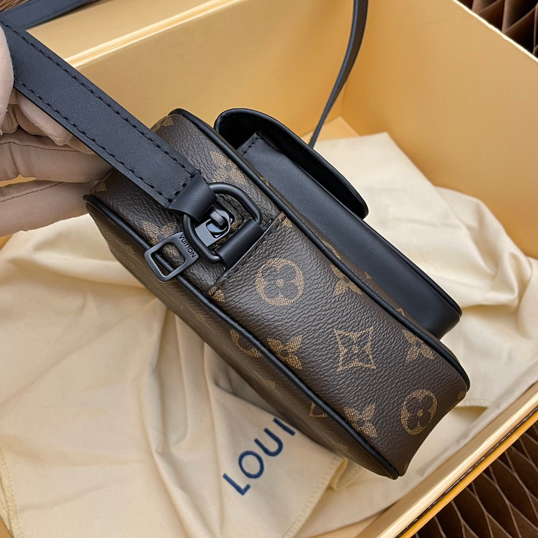 Louis Vuitton Amazon Messenger Bag Monogram Macassar Canvas - Brown/Black