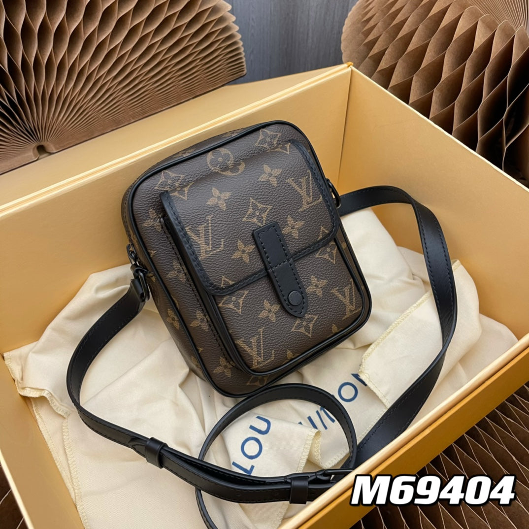 Louis Vuitton Amazon Messenger Bag Monogram Macassar Canvas - Brown/Black