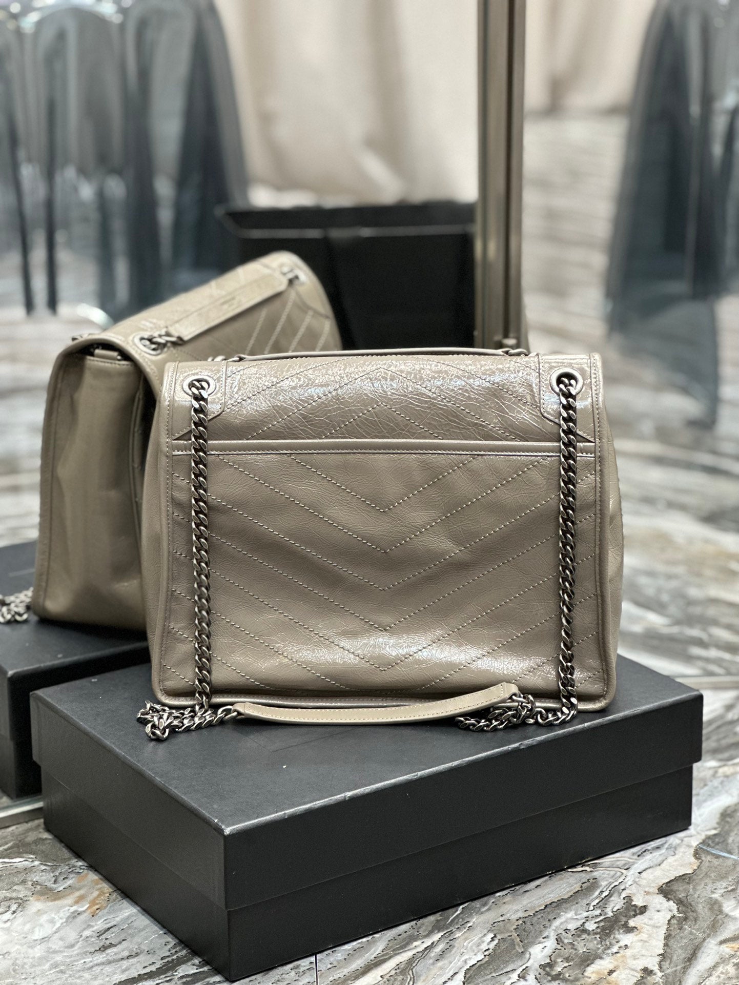 Saint Laurent Niki Medium in Crinkled Vintage Leather - Taupe