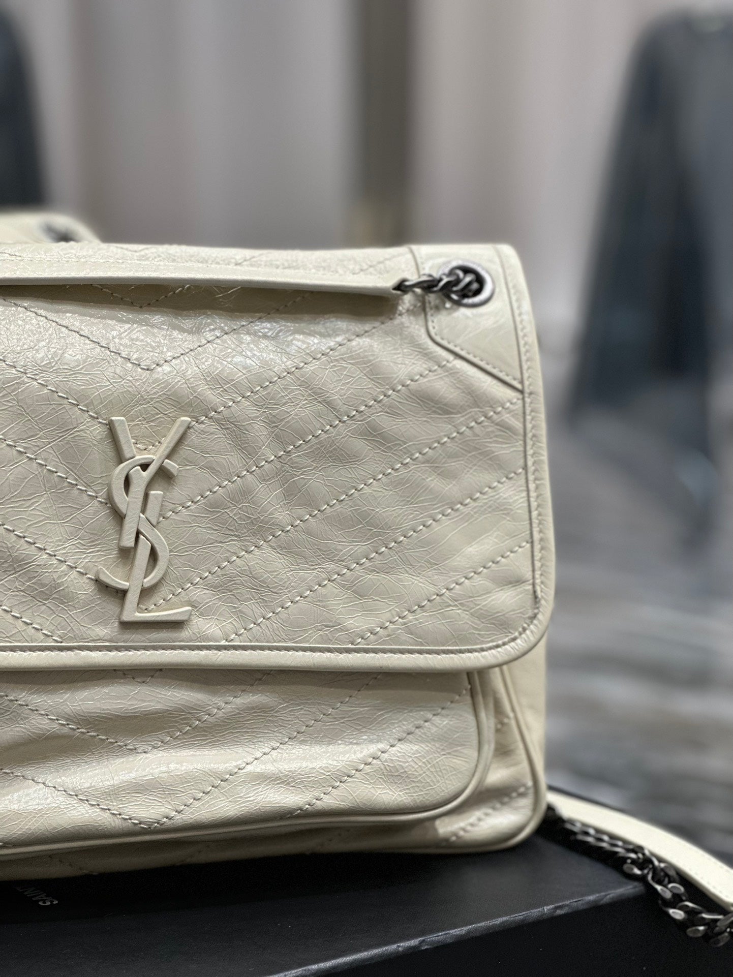 Saint Laurent Niki Medium Shoulder Bag in Crinkled Vintage Leather - Off-White