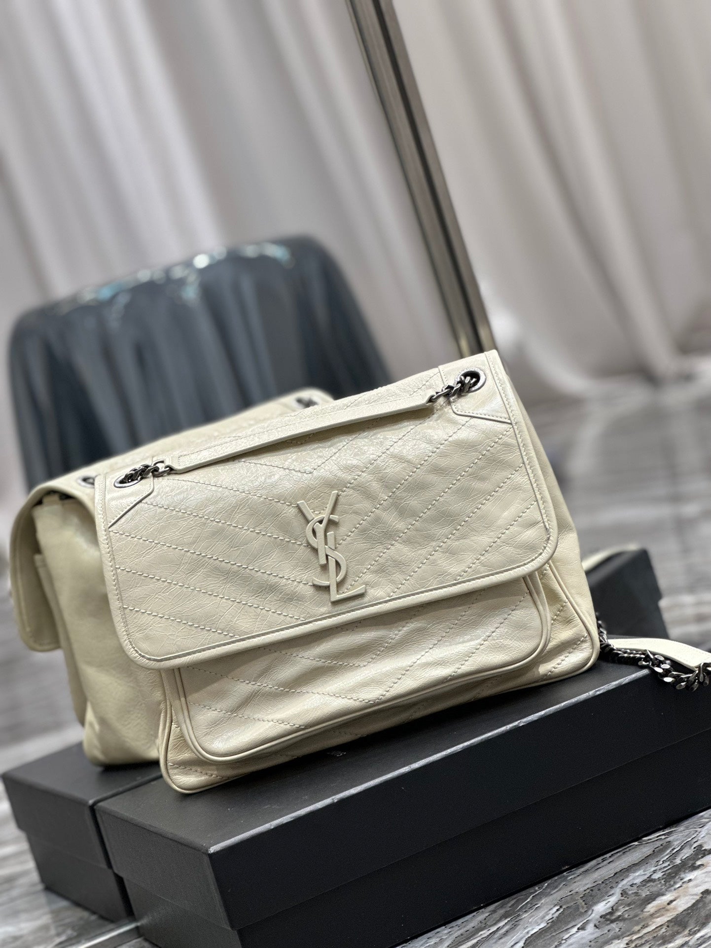 Saint Laurent Niki Medium Shoulder Bag in Crinkled Vintage Leather - Off-White