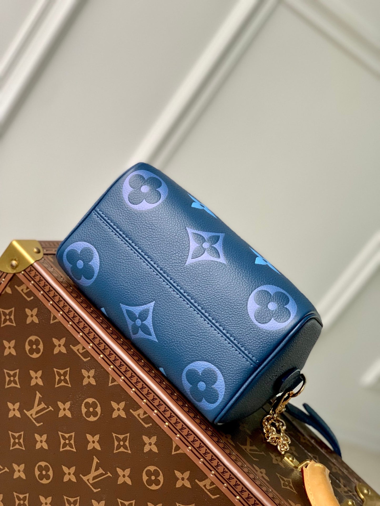Louis Vuitton Speedy Bandoulière 20 Monogram Empreinte Giant Blue