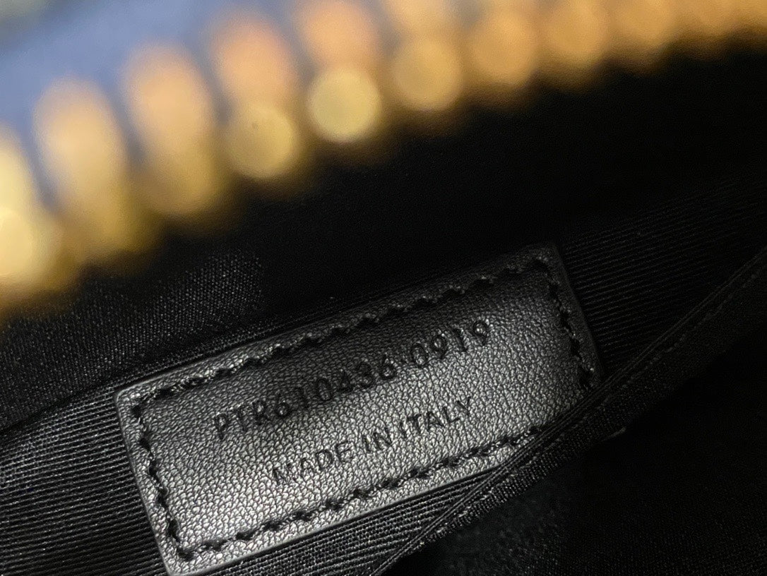 Saint Laurent Vinyle Round Camera Bag in Quilted Denim - Blue