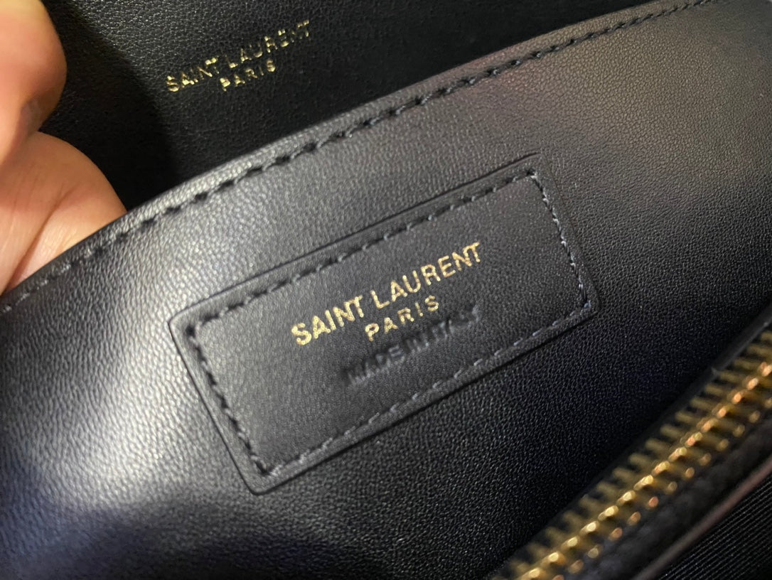 Saint Laurent College Medium Quilted Leather Shoulder Bag - Black