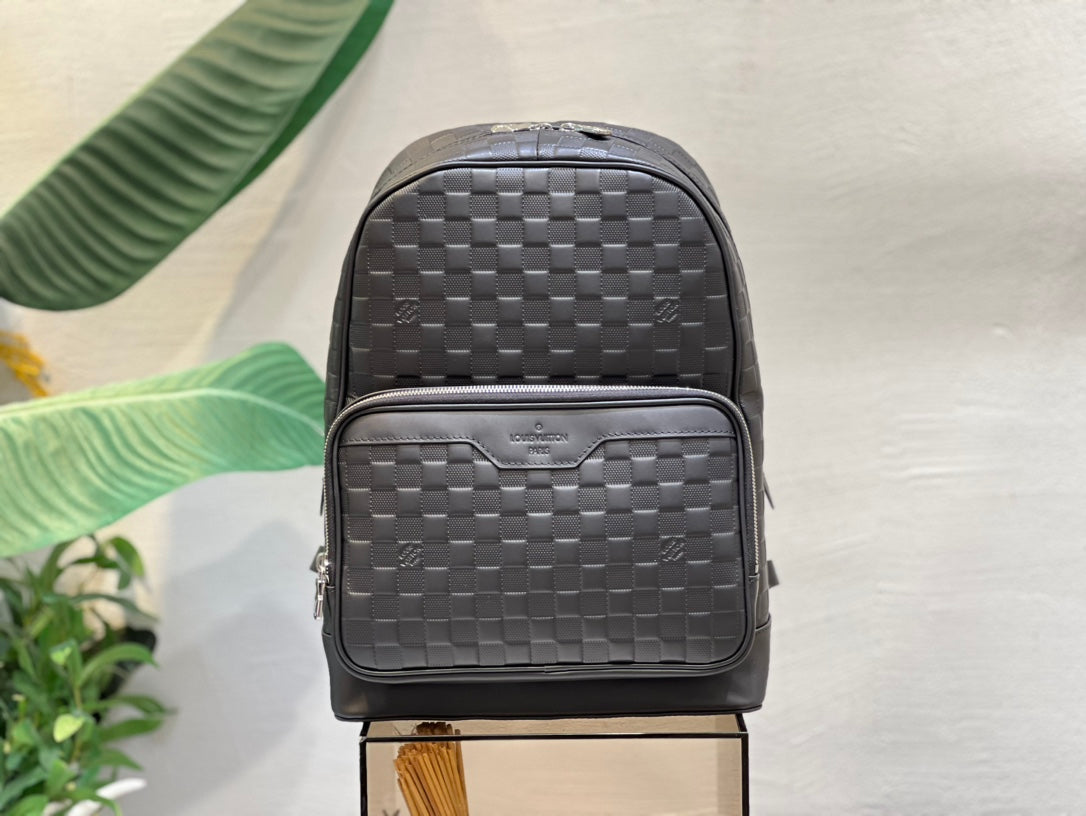 Black Woven Leather Men's Backpack - Stylish Intrecciato Pattern Rucksack