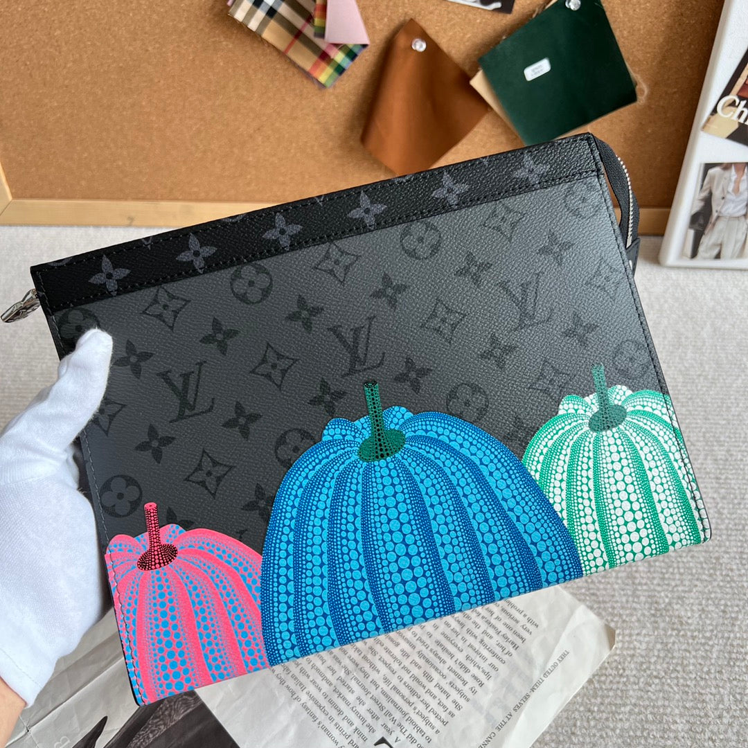 Louis Vuitton x Yayoi Kusama Monogram Eclipse Pumpkin Toiletry Pouch 26 Grey/Blue