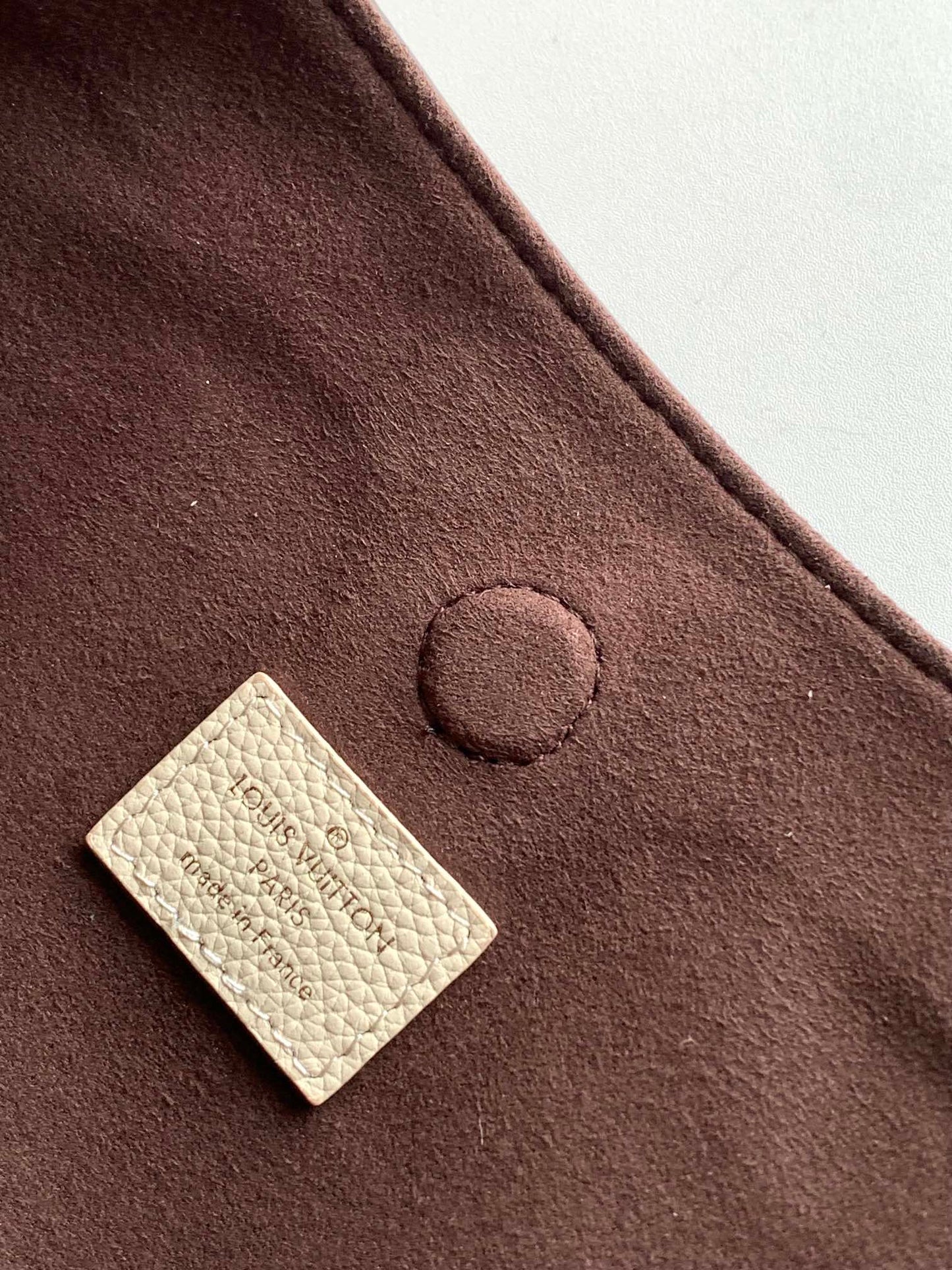 Louis Vuitton Monogram Canvas Vavin MM Handbag - Brown/Cream