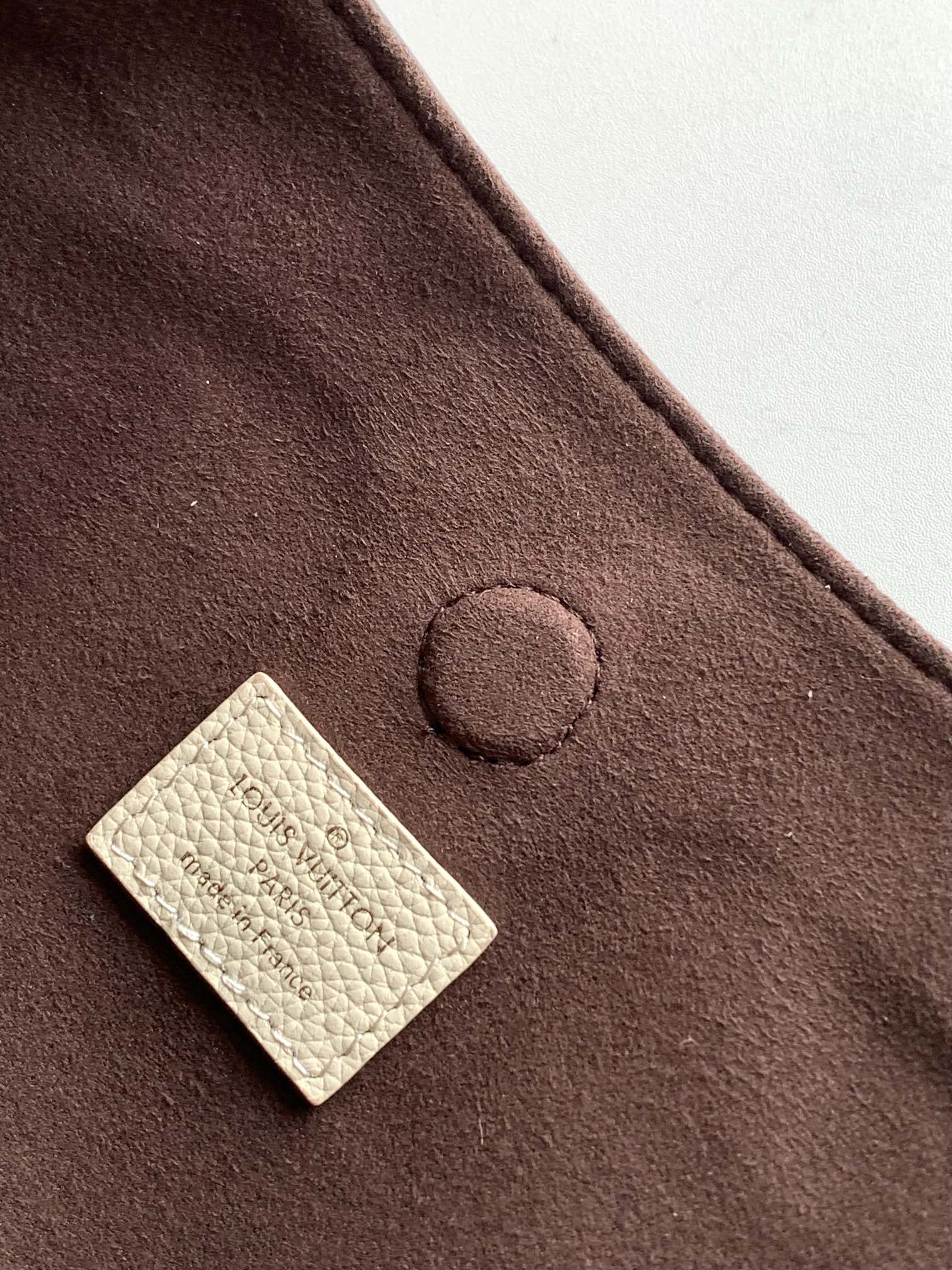 Louis Vuitton Monogram Canvas Vavin MM Handbag - Brown/Cream