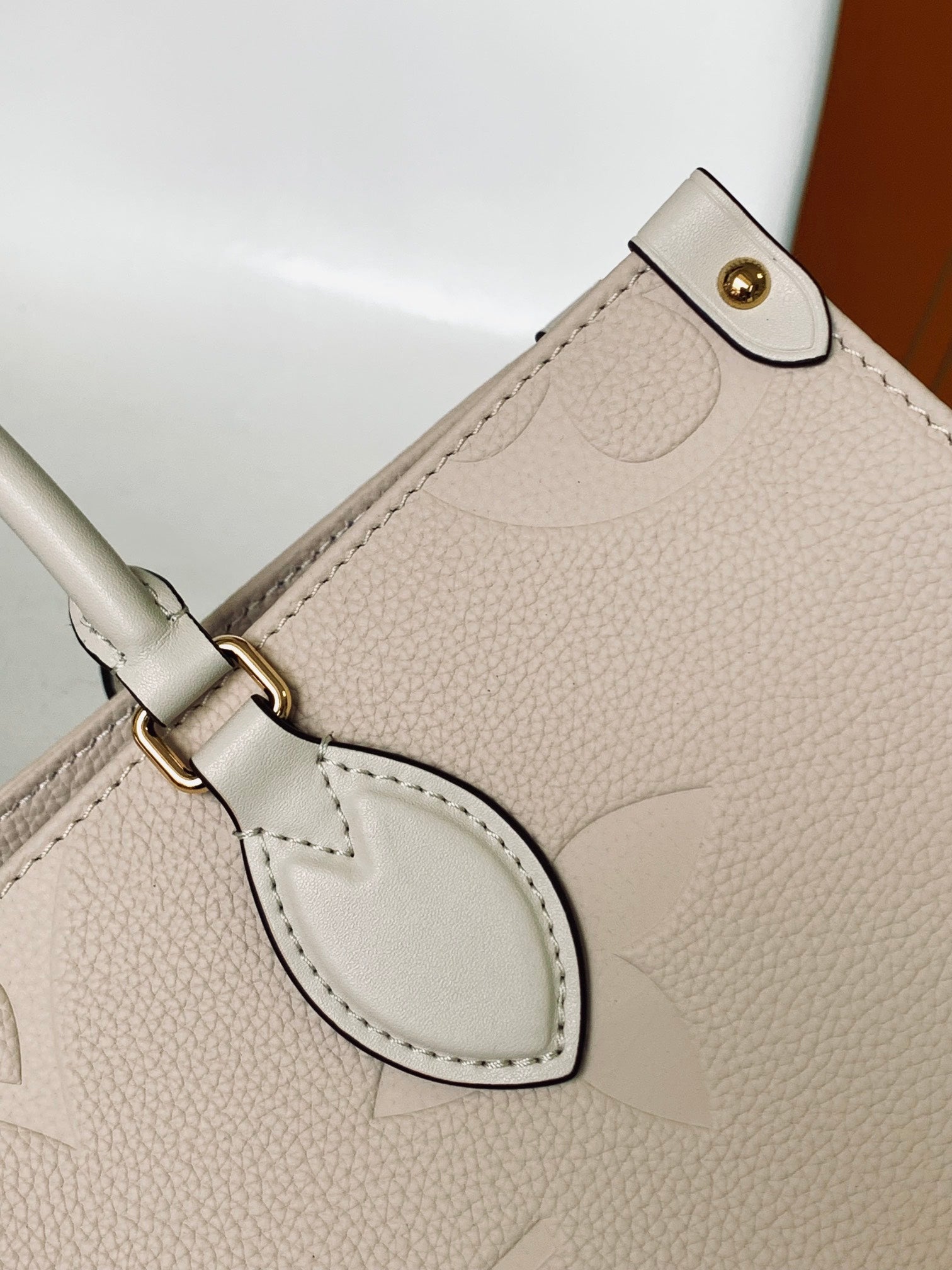 Louis Vuitton Onthego MM Monogram Empreinte Leather Tote Bag - Cream