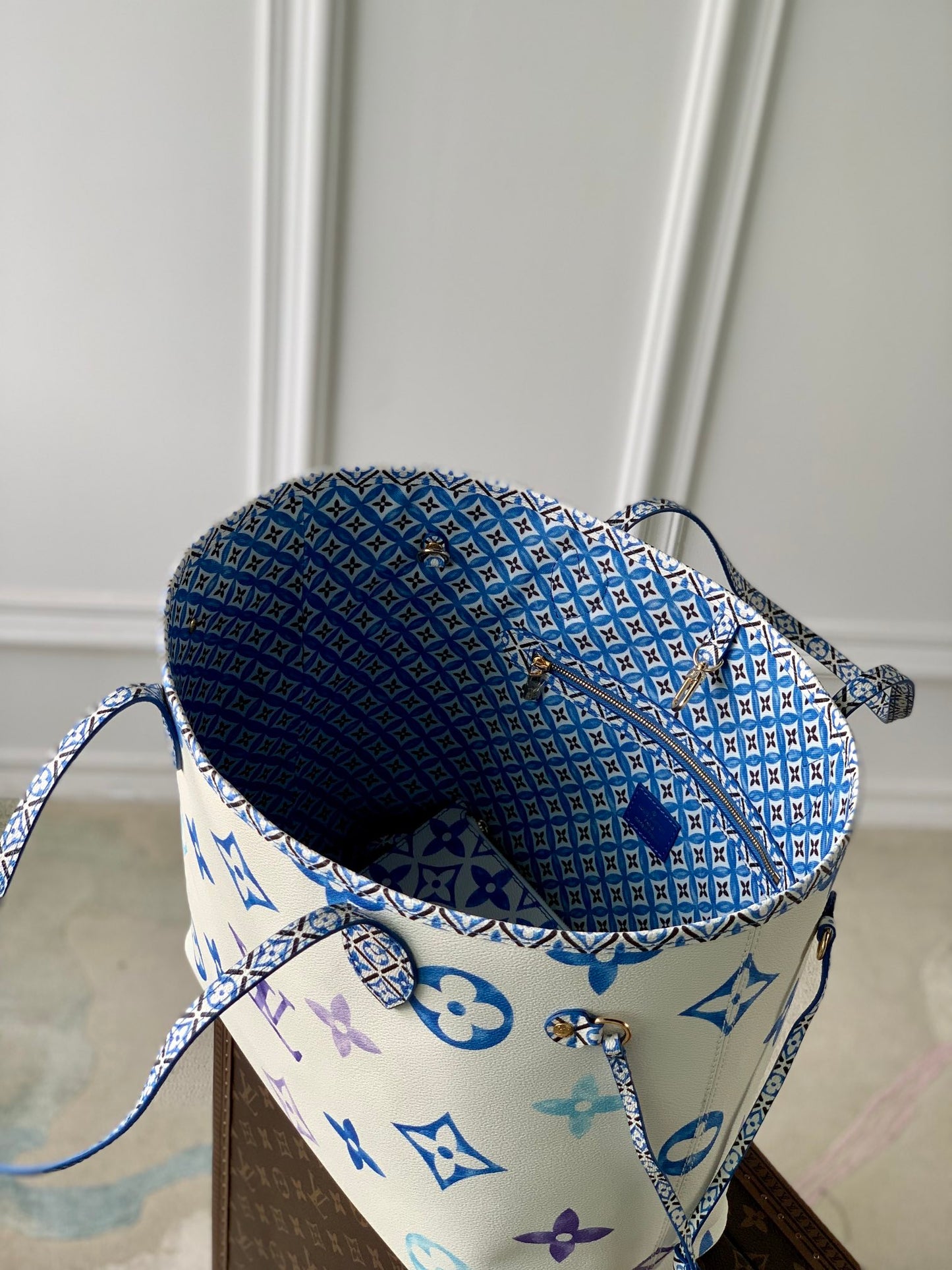 Louis Vuitton Neverfull MM By The Pool Monogram Tote Bag - White/Blue