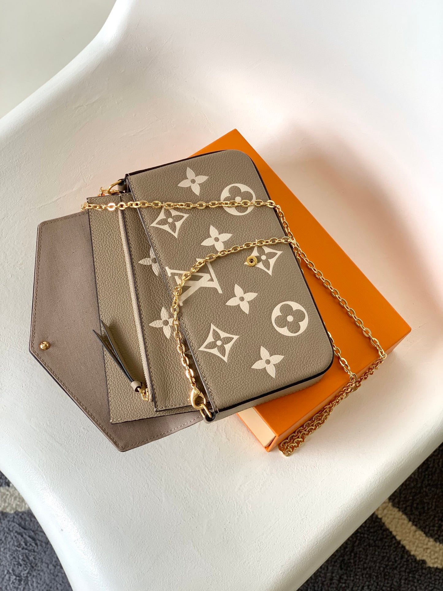 Louis Vuitton Félicie Pochette Monogram Empreinte Leather - Turtledove/Cream