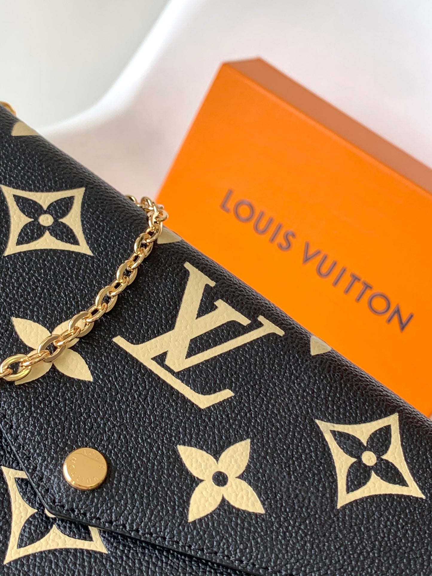 Louis Vuitton Félicie Pochette Monogram Empreinte Leather Chain Wallet - Black & Gold