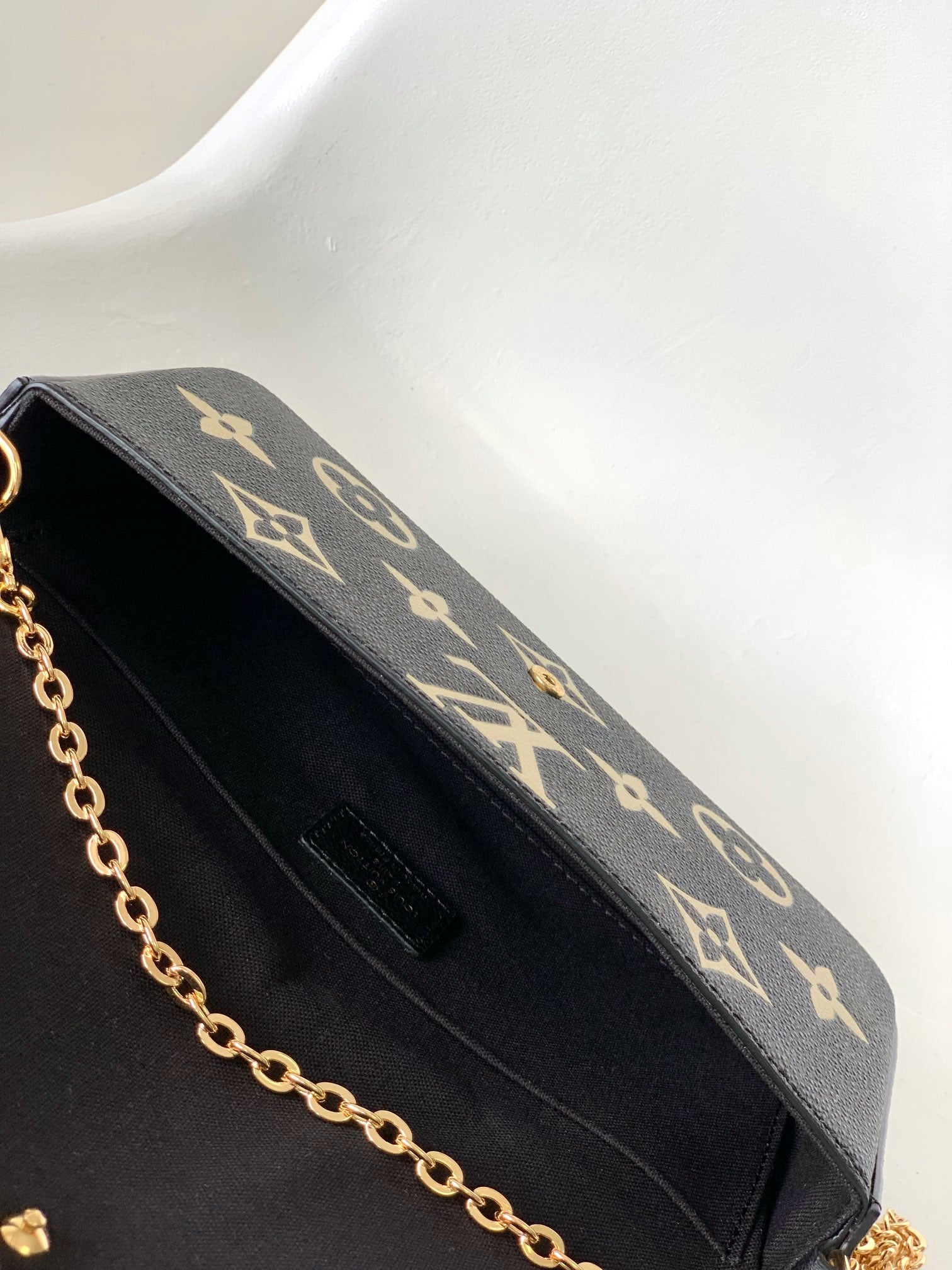 Louis Vuitton Félicie Pochette Monogram Empreinte Leather Chain Wallet - Black & Gold