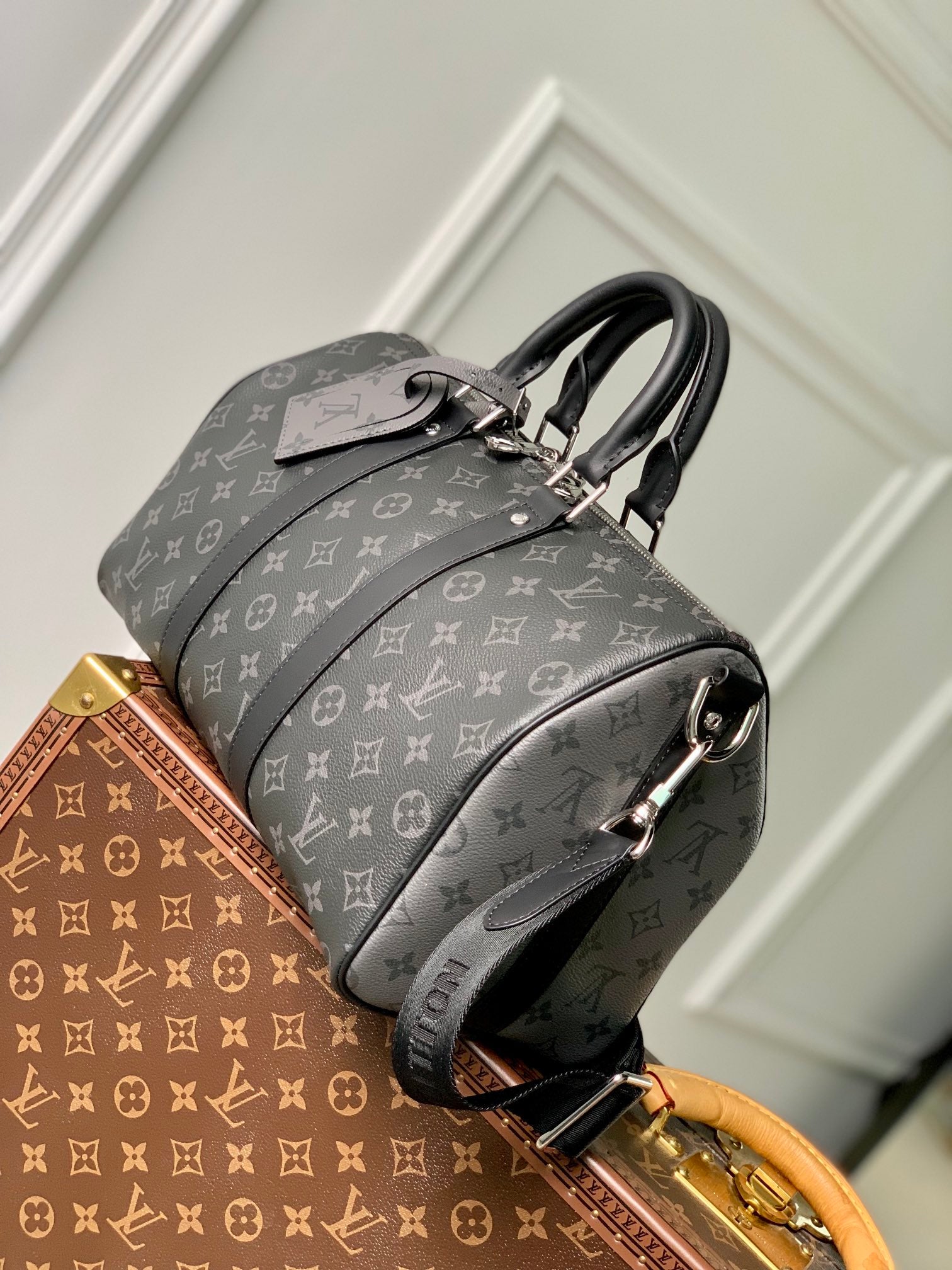 Louis Vuitton Keepall Bandoulière 45 Monogram Eclipse Canvas Travel Bag