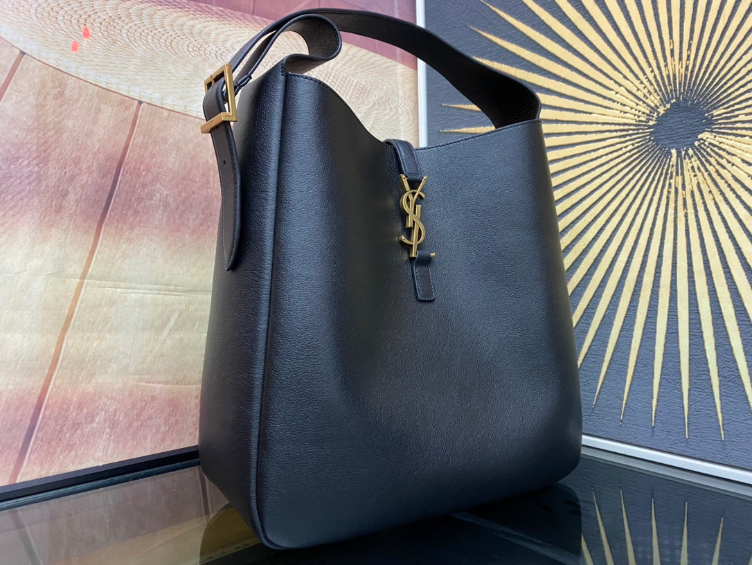 Saint Laurent Le 5 à 7 Small Leather Hobo Bag in Black