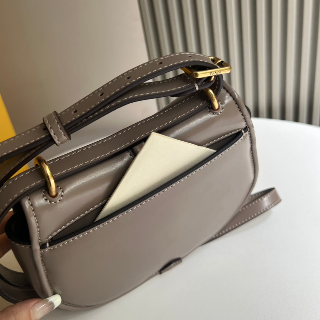 Fendi C'Mon Small Leather Saddle Bag - Dove Grey