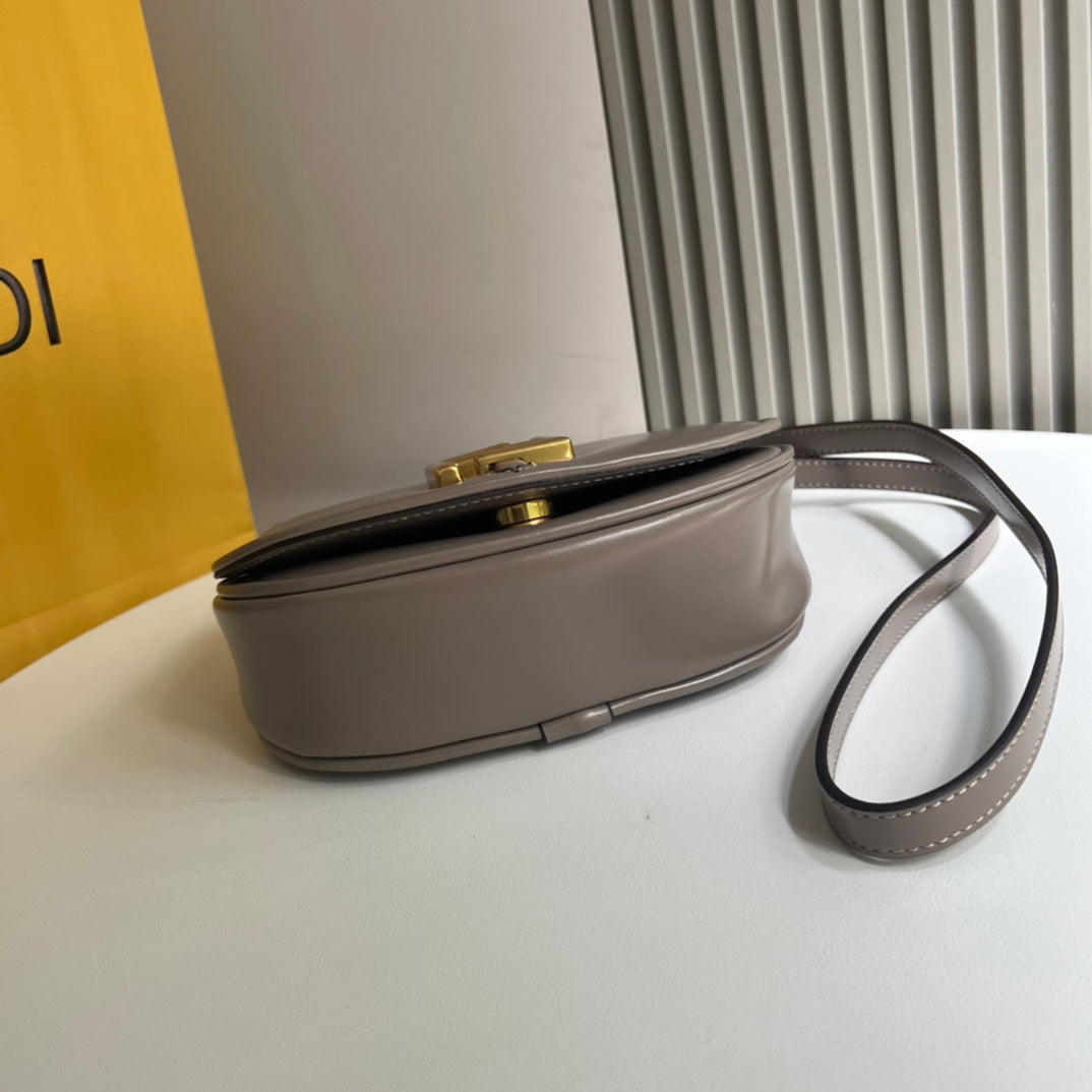 Fendi C'Mon Small Leather Saddle Bag - Dove Grey