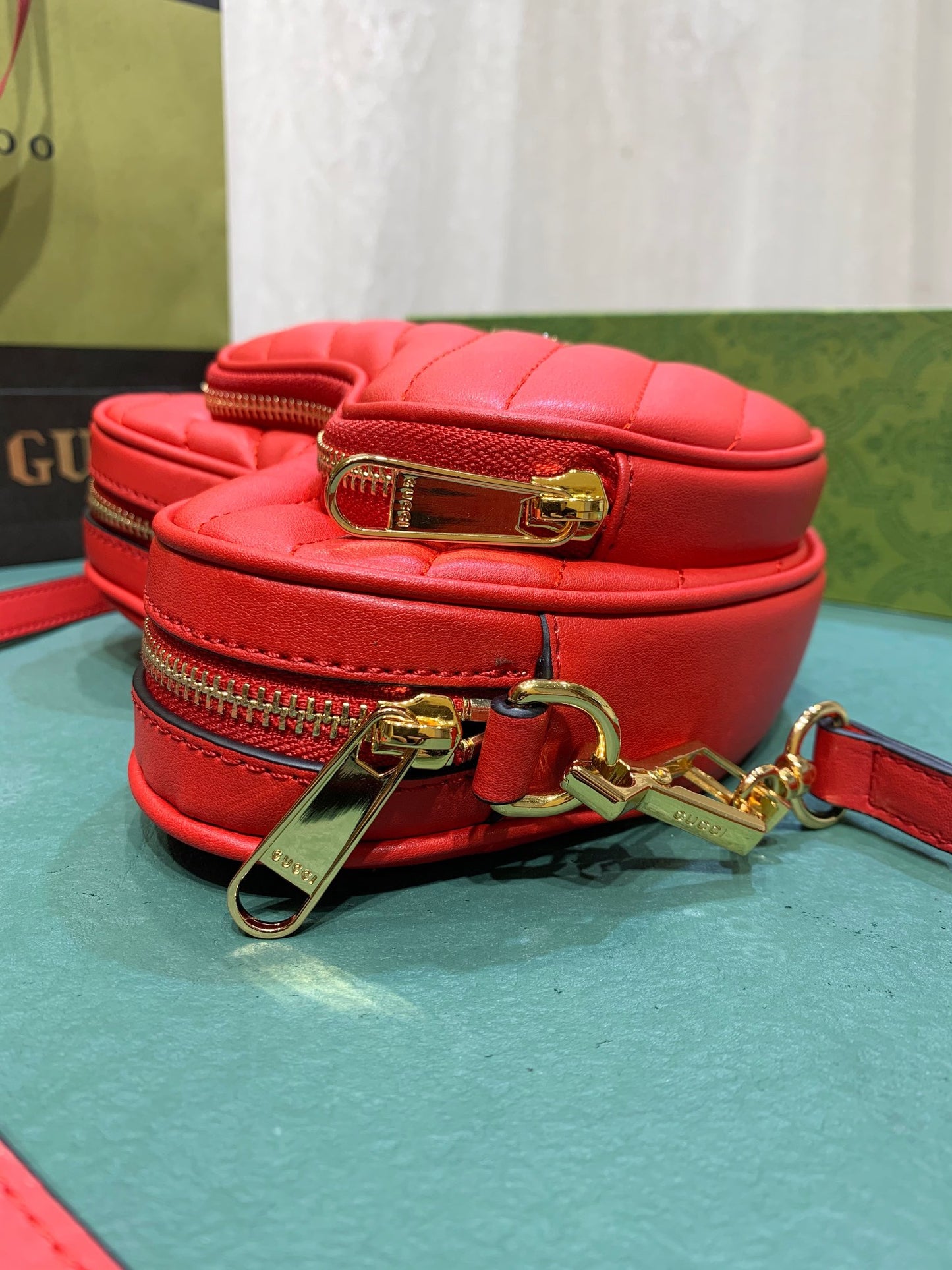 Gucci Heart-Shaped Quilted Leather Shoulder Bag - Red