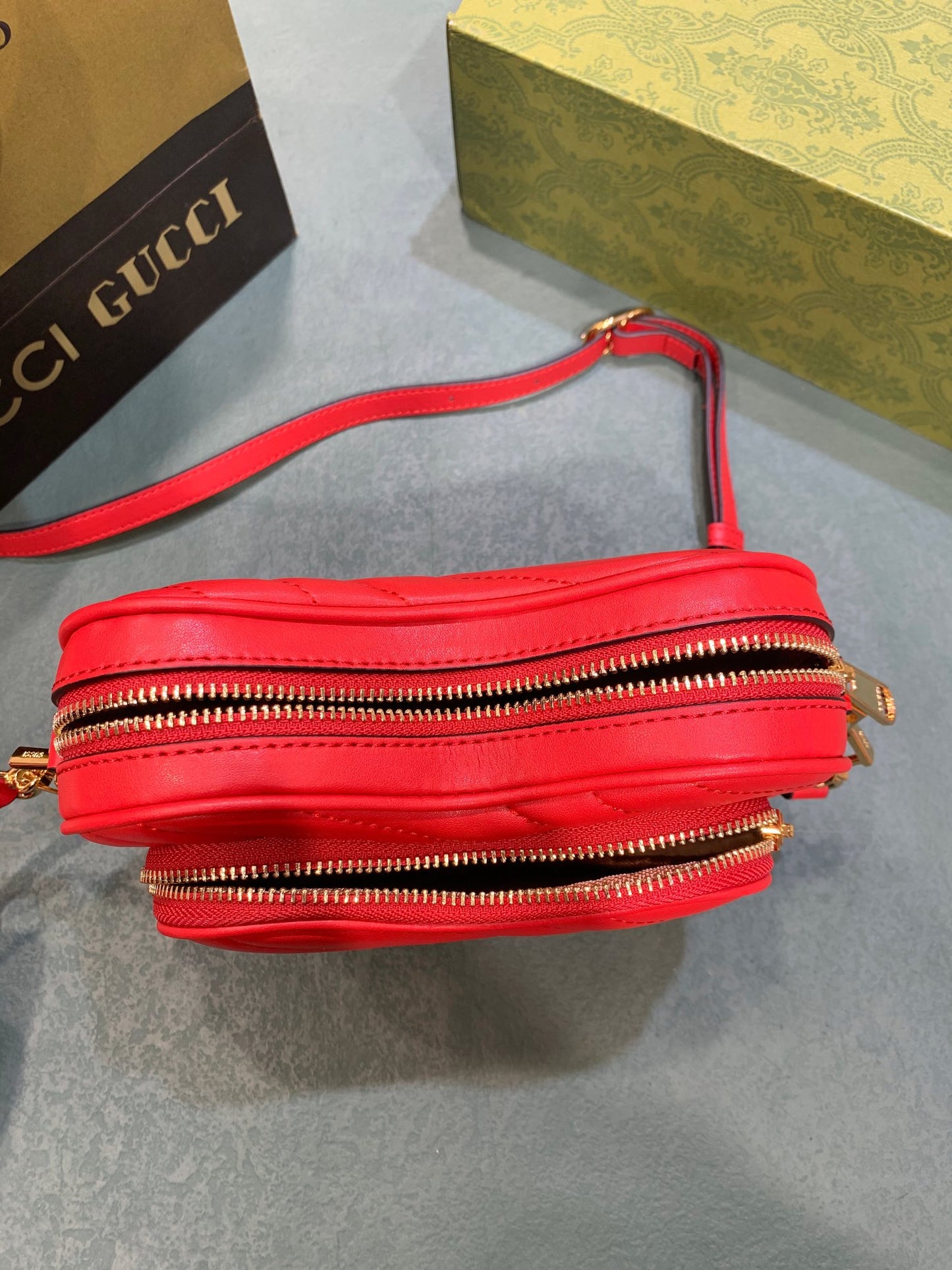 Gucci Heart-Shaped Quilted Leather Shoulder Bag - Red