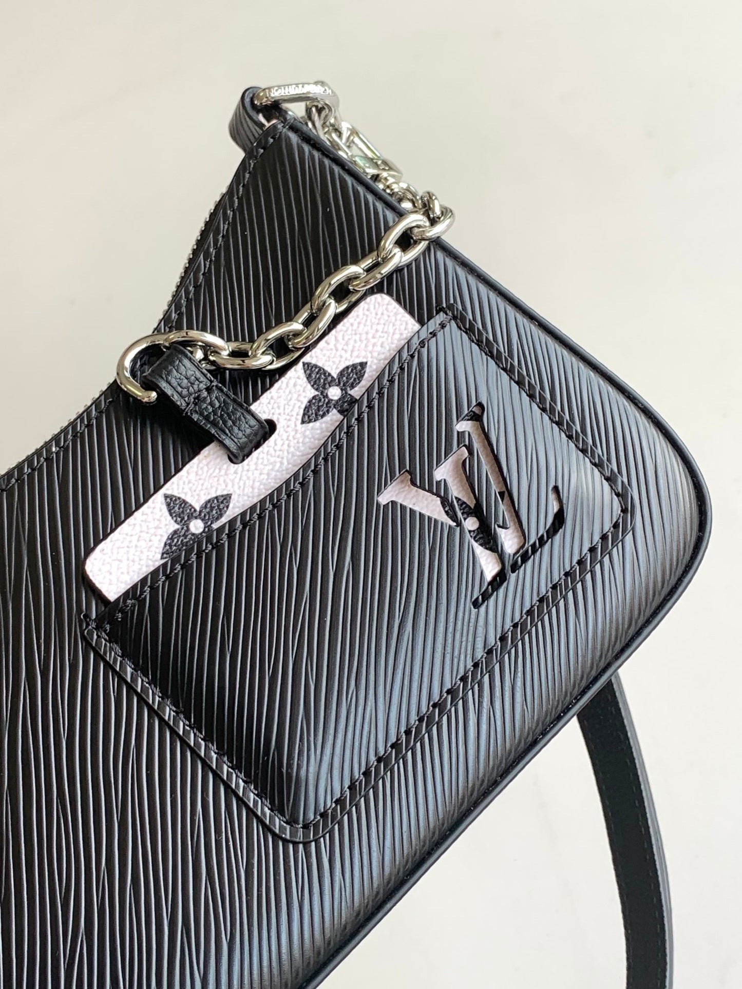 Louis Vuitton Marelle Shoulder Bag Black Epi Leather