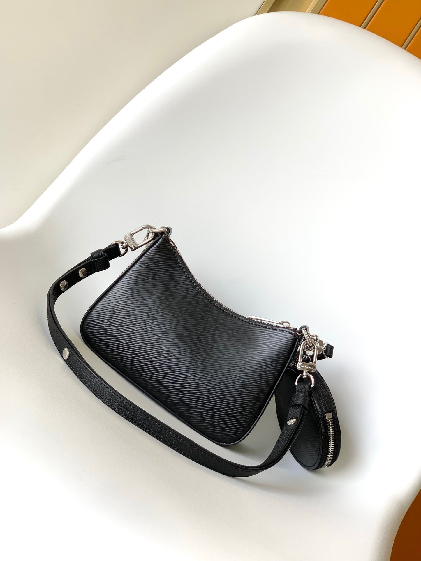 Louis Vuitton Marelle Shoulder Bag Black Epi Leather