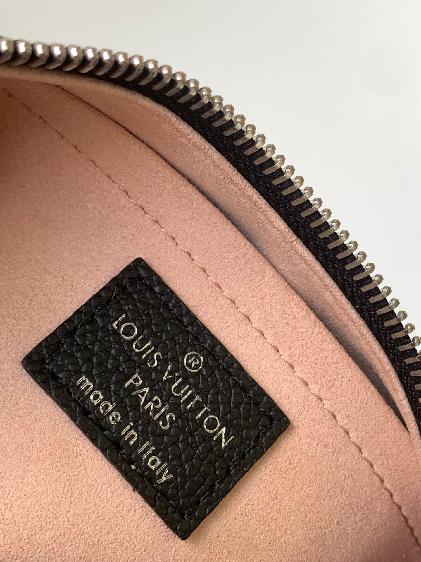 Louis Vuitton Marelle Shoulder Bag Black Epi Leather
