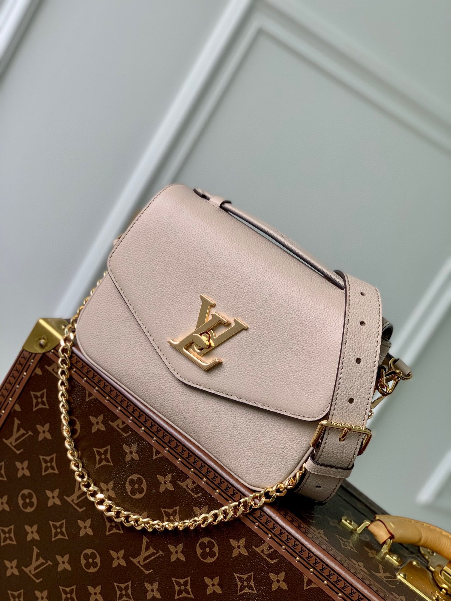 Louis Vuitton Blush Pink Envelope Crossbody Bag with Gold Chain and Wide Strap