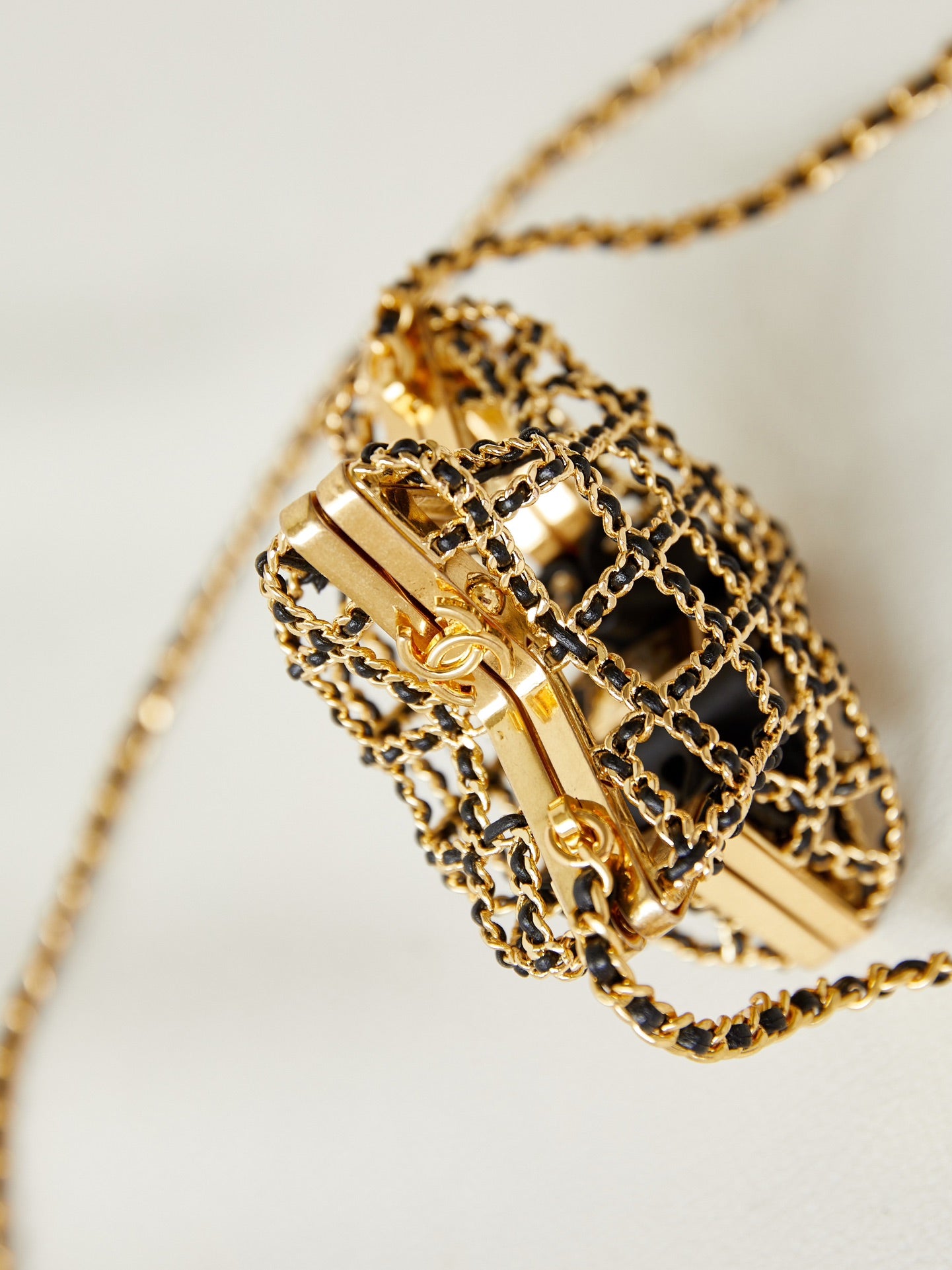 Gold Star Charm Adjustable Metal Chain Belt for Women - Celestial Fashion Accessory