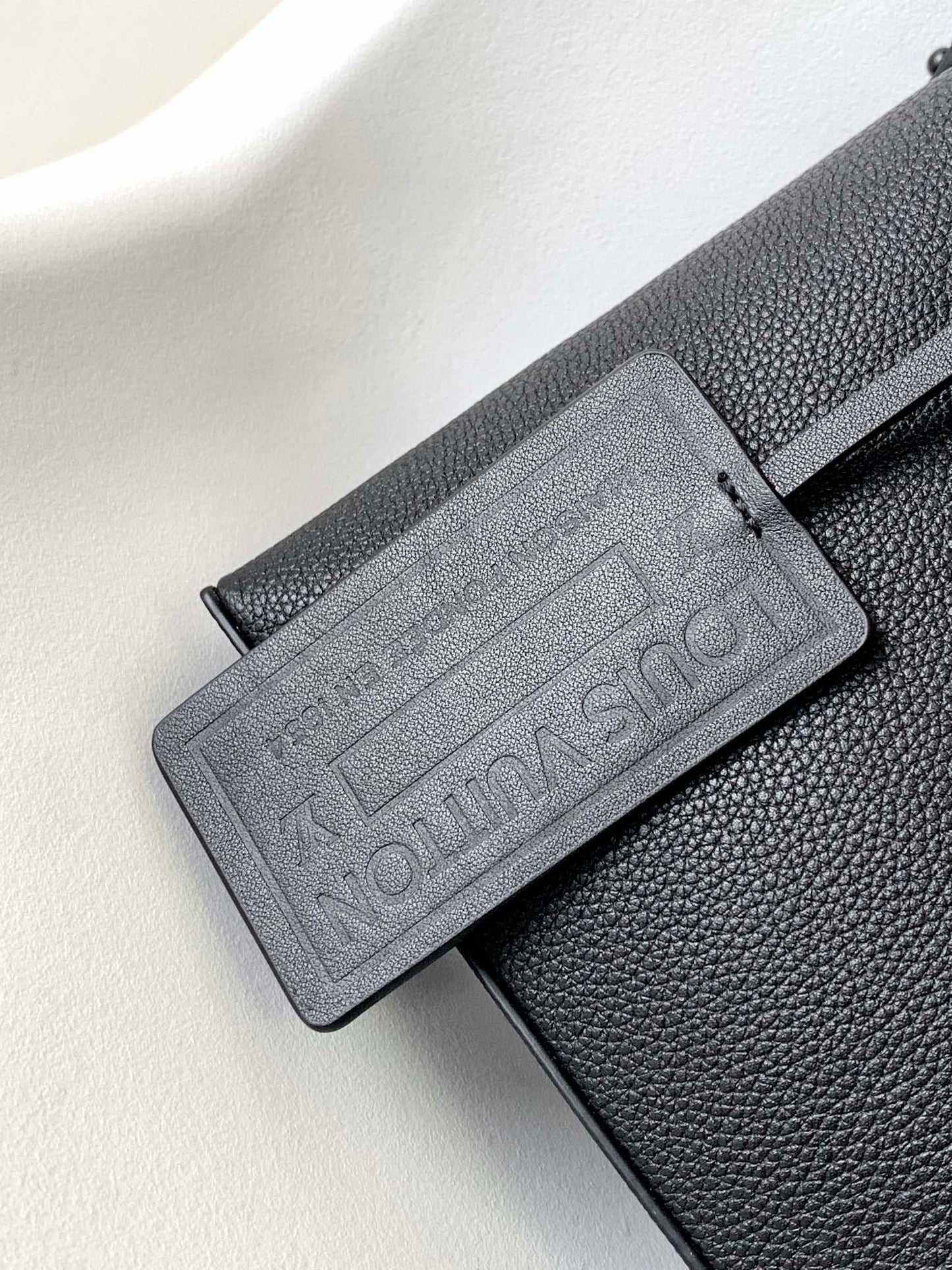 Louis Vuitton Men's Alpha Clutch - Black Taiga Leather Pouch