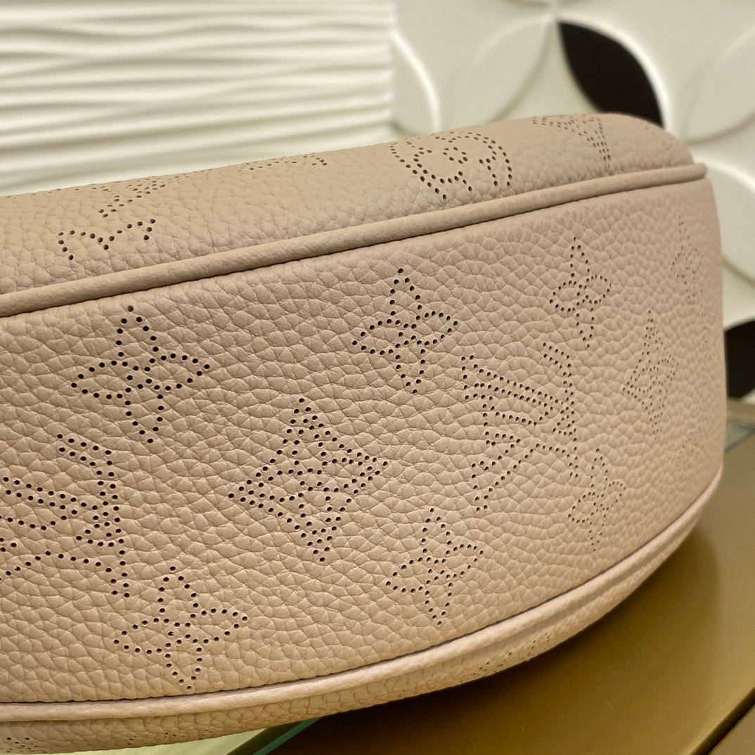 Louis Vuitton Over the Moon Mahina Leather Handbag - Galet