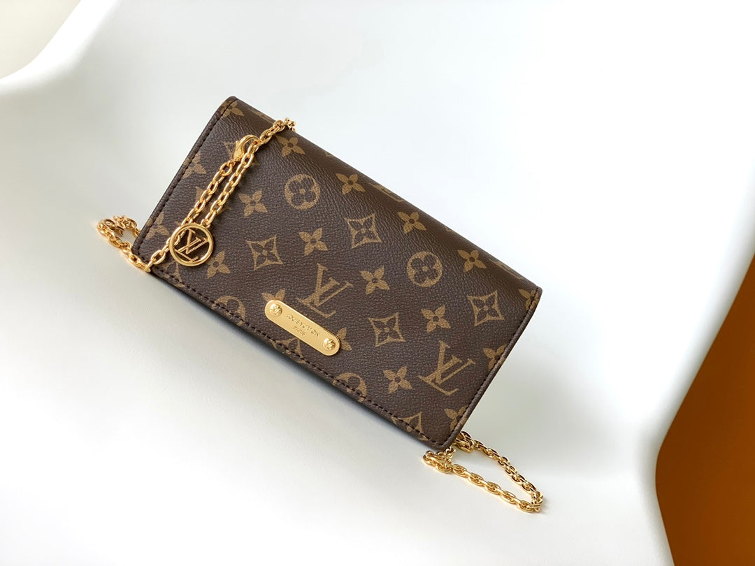 Louis Vuitton Monogram Favorite PM Bag with Gold Chain Strap